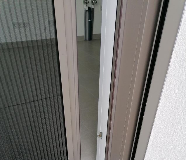 Plissee-Insektenschutz-Tür in Detailansicht